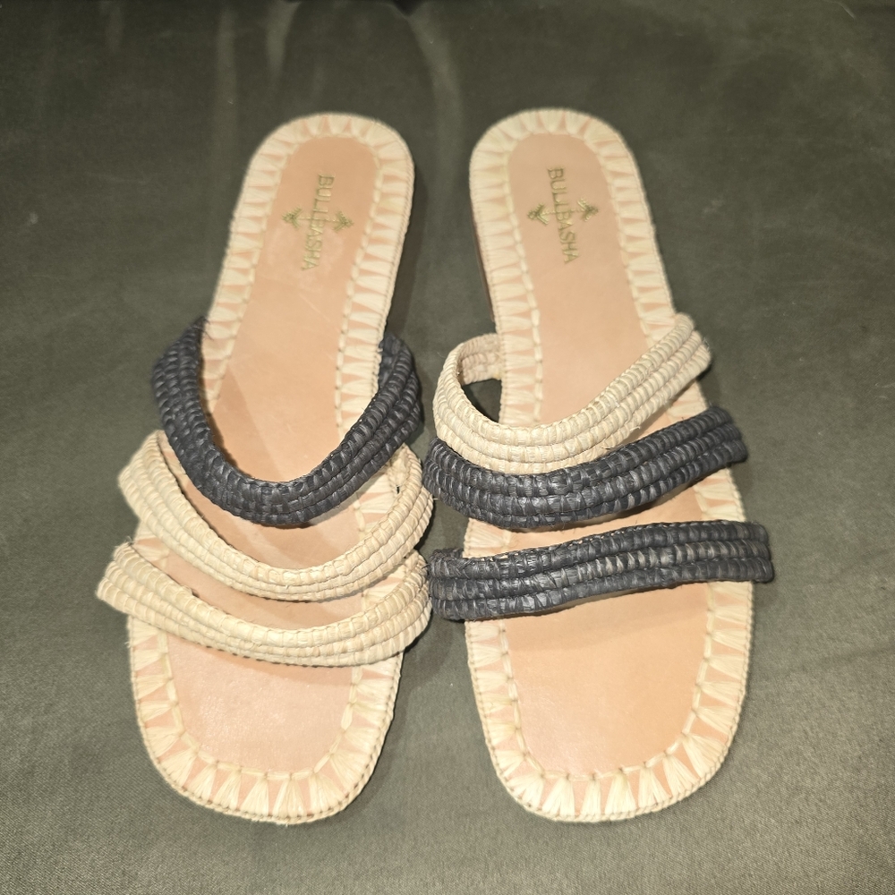 Bulibasha Woven Raffia Slide Sandals Size 37/7.5